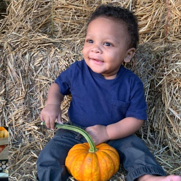 HELLO..POSHERS💋 - Picture 8 of 10